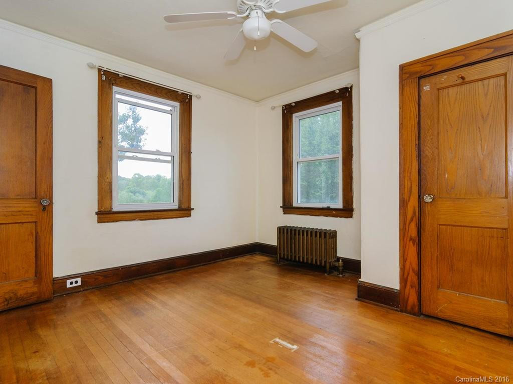 153 Clinton Avenue - Photo 14