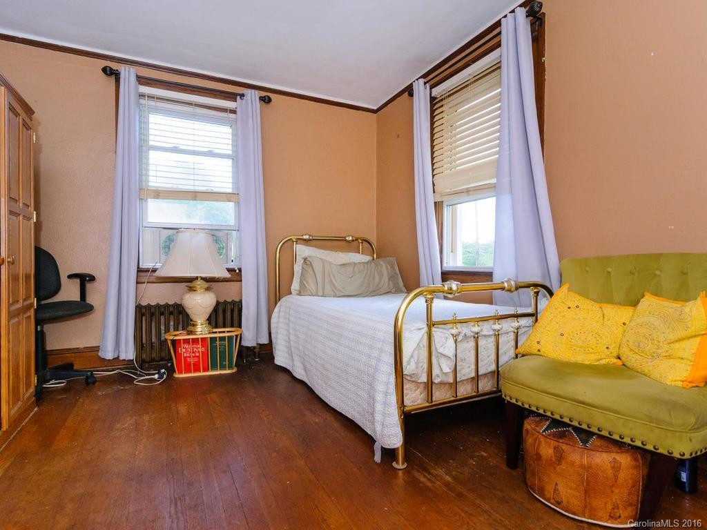 153 Clinton Avenue - Photo 17