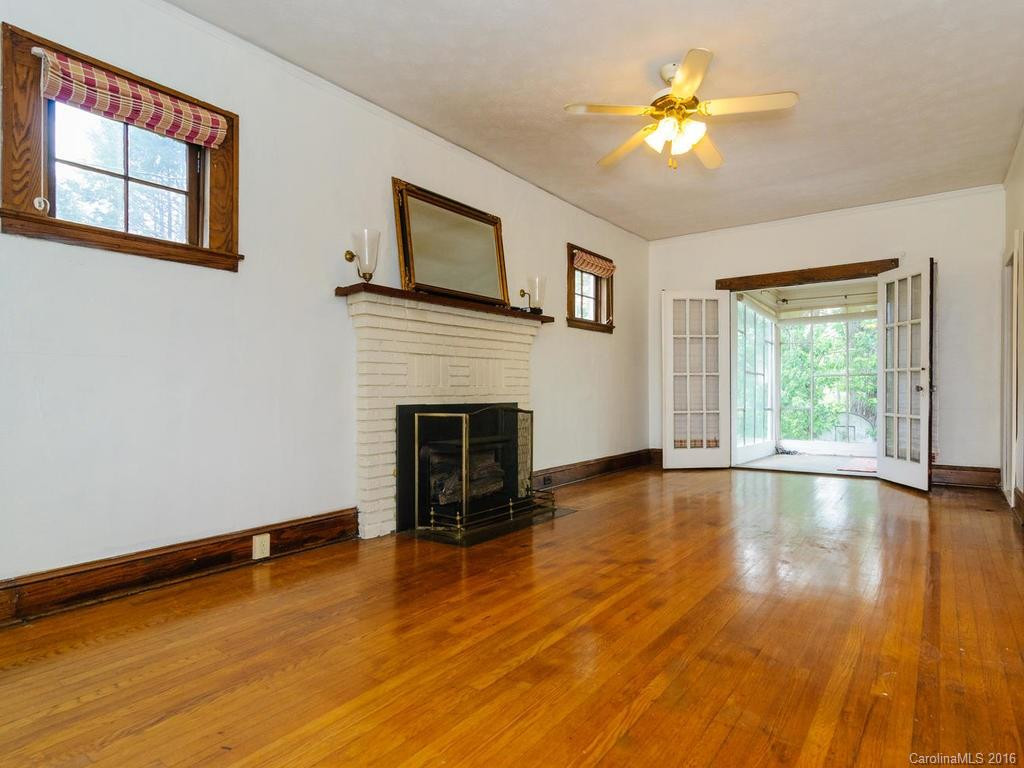 153 Clinton Avenue - Photo 4
