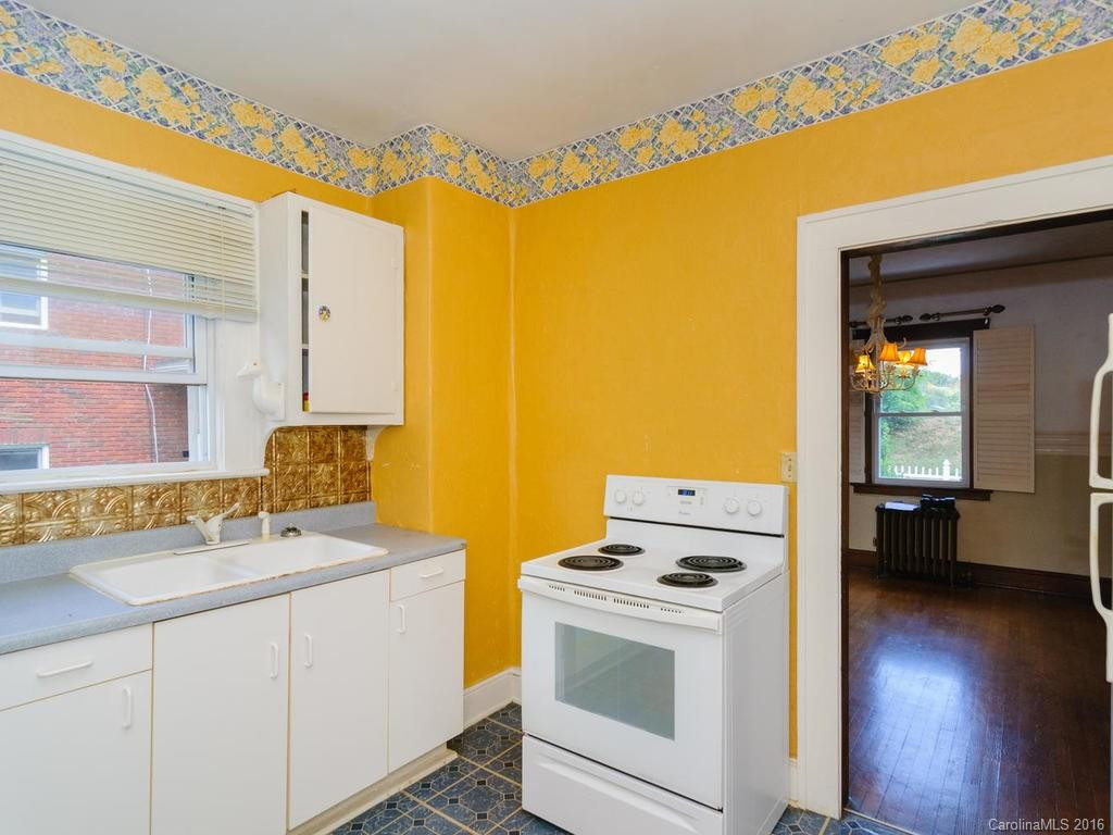 153 Clinton Avenue - Photo 10