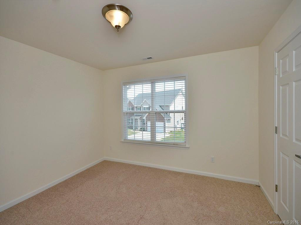 246 Roanoke Road - Photo 9