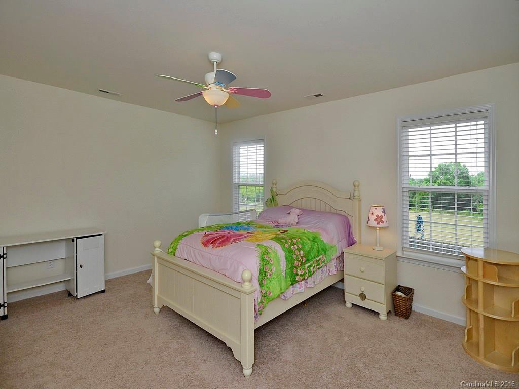 246 Roanoke Road - Photo 10