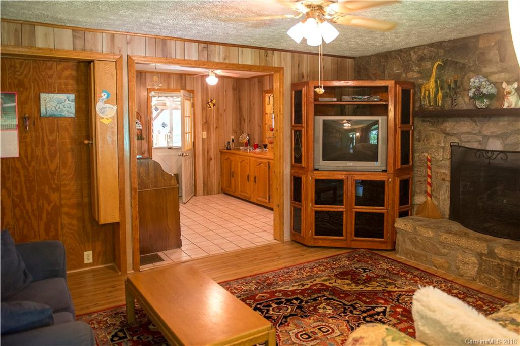 437 Weaverville Road - Photo 9