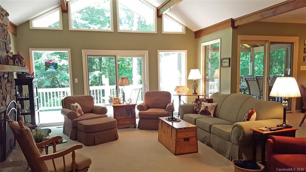 83 Robin Road - Photo 3