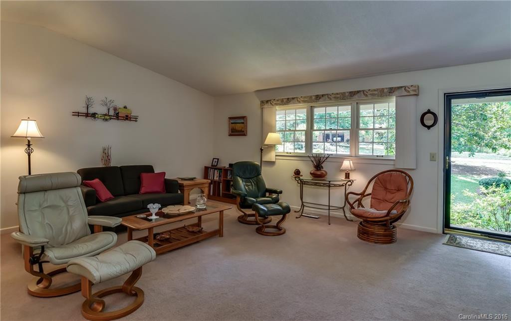 170 Case Street - Photo 4
