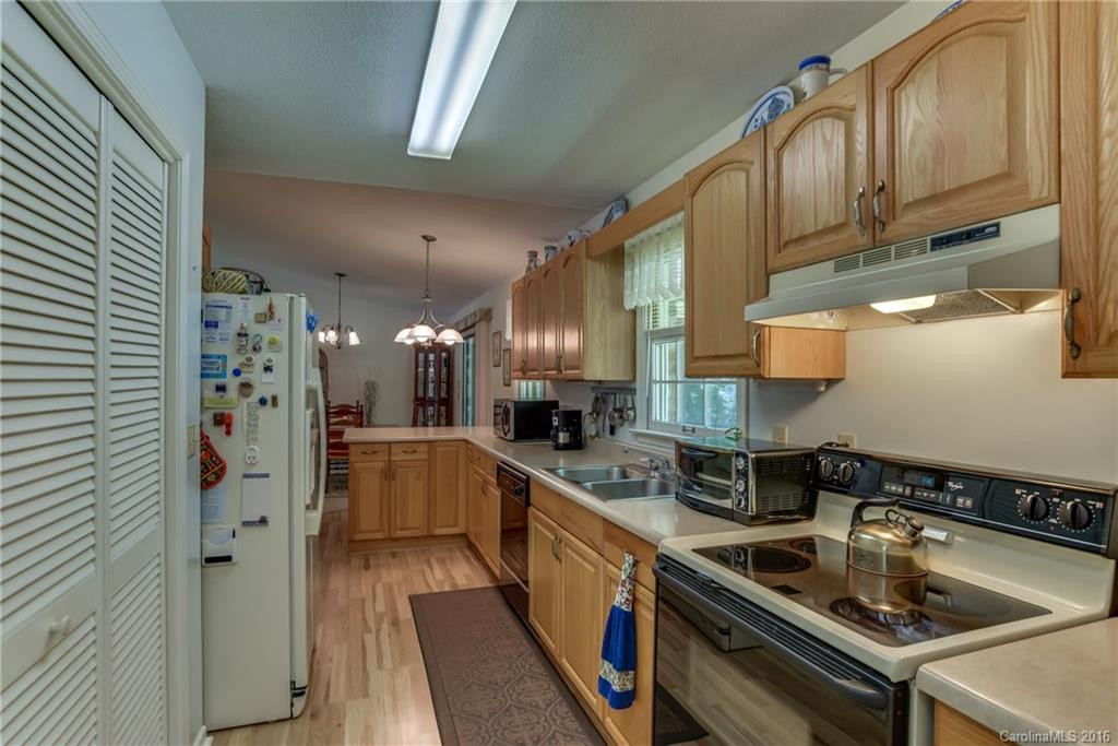 170 Case Street - Photo 8