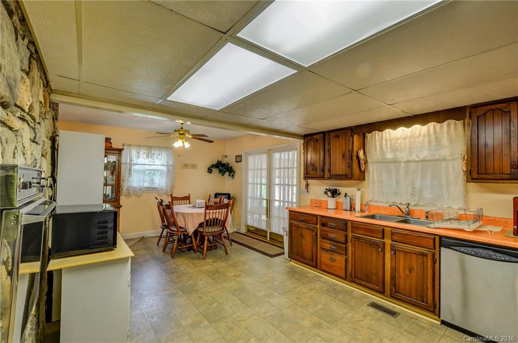 37 Guffey Mountain Road - Photo 11