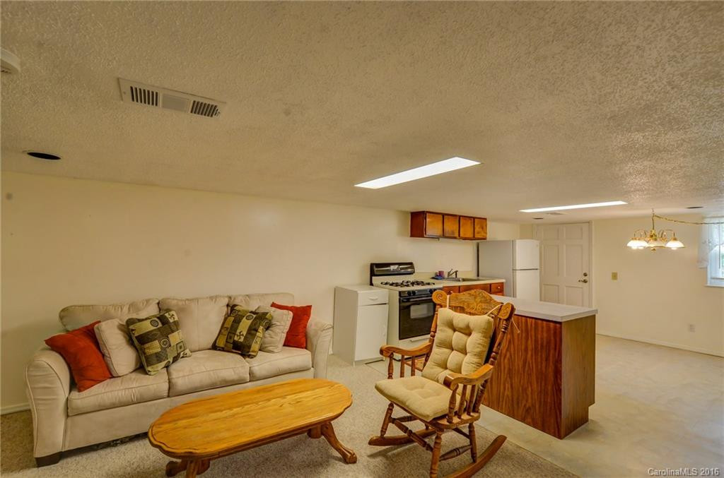 37 Guffey Mountain Road - Photo 17