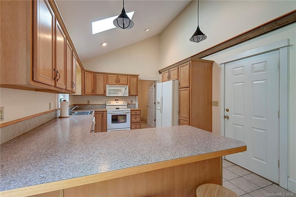 882 Mills Gap Road - Photo 10