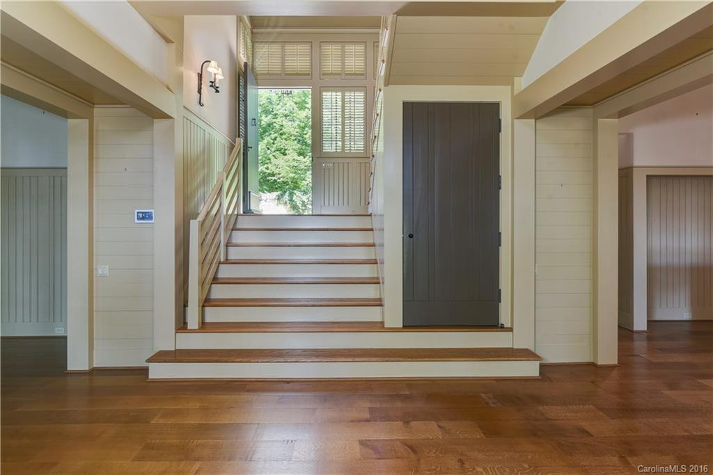 391 Overlook Park Drive - Photo 2