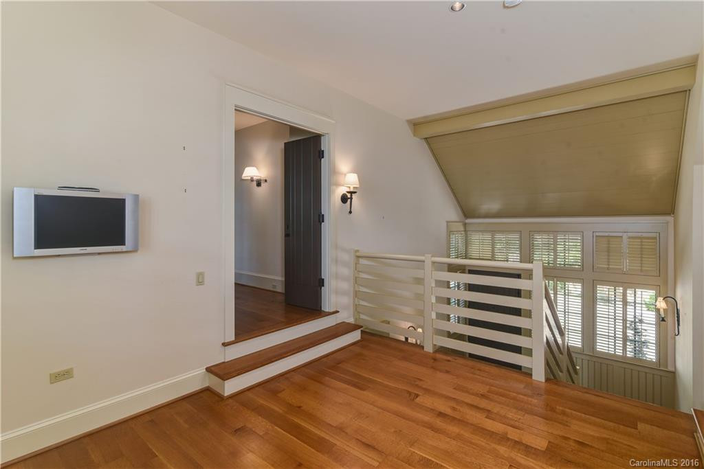 391 Overlook Park Drive - Photo 11