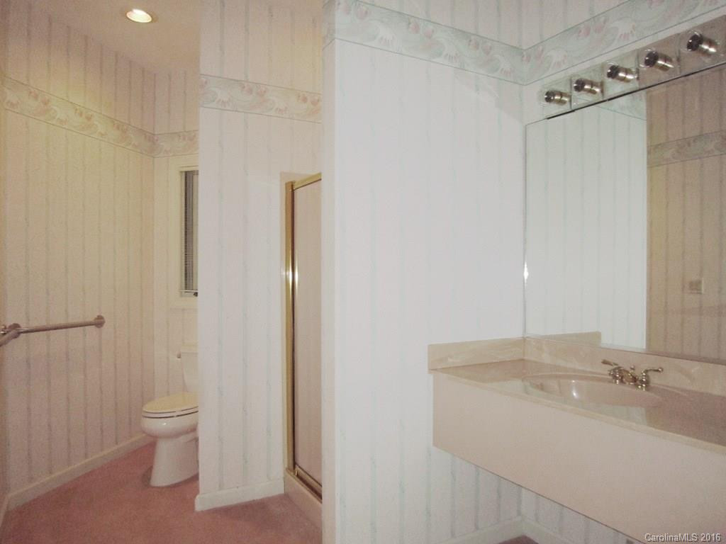 48 Robert E Lee Drive - Photo 17