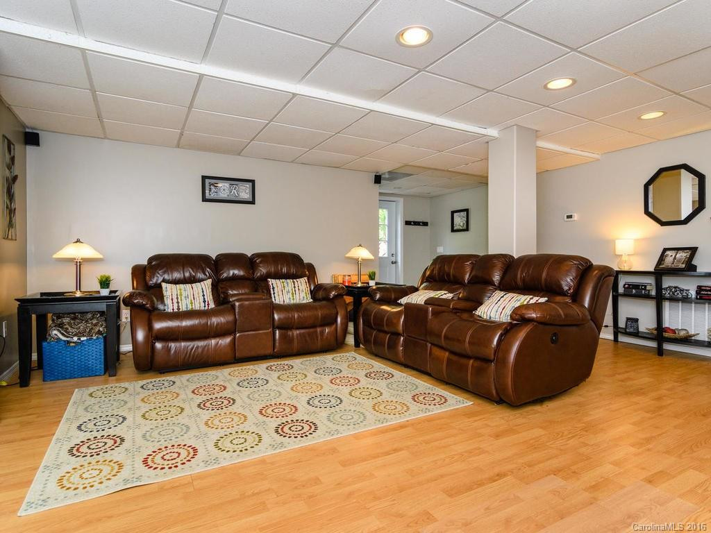 520 Corbly Drive - Photo 15