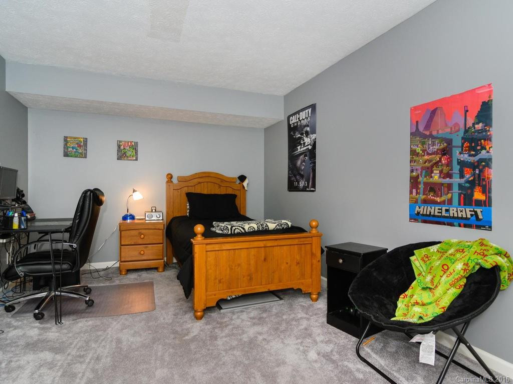 520 Corbly Drive - Photo 19