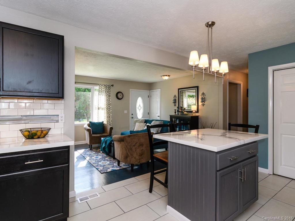 520 Corbly Drive - Photo 8