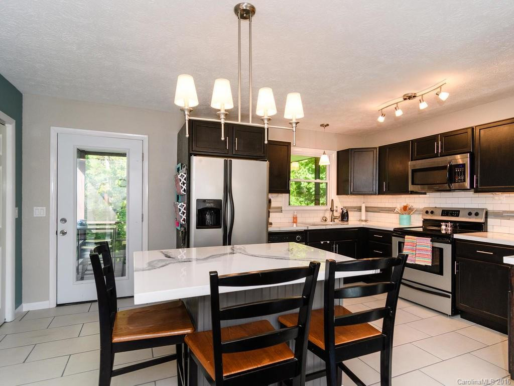 520 Corbly Drive - Photo 9