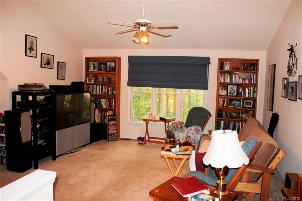 701 Zelda Court #-525 - Photo 19