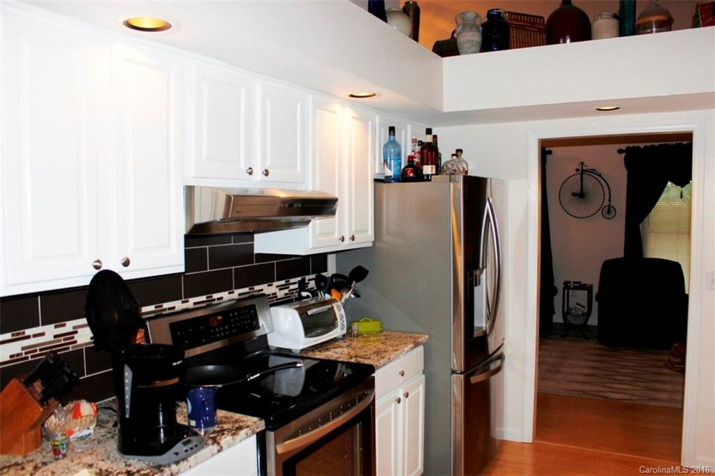 701 Zelda Court #-525 - Photo 9