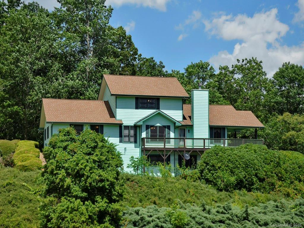 136 Curtis Drive - Photo 2