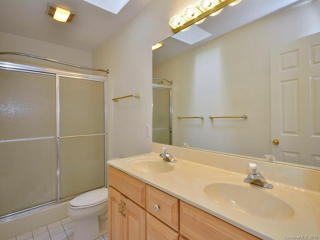136 Curtis Drive - Photo 16