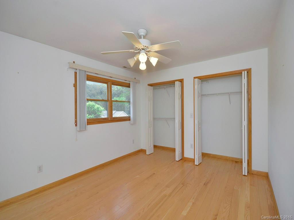 136 Curtis Drive - Photo 17