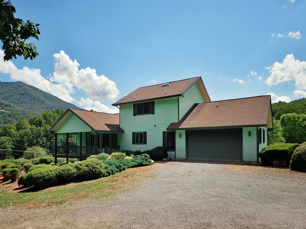 136 Curtis Drive - Photo 3