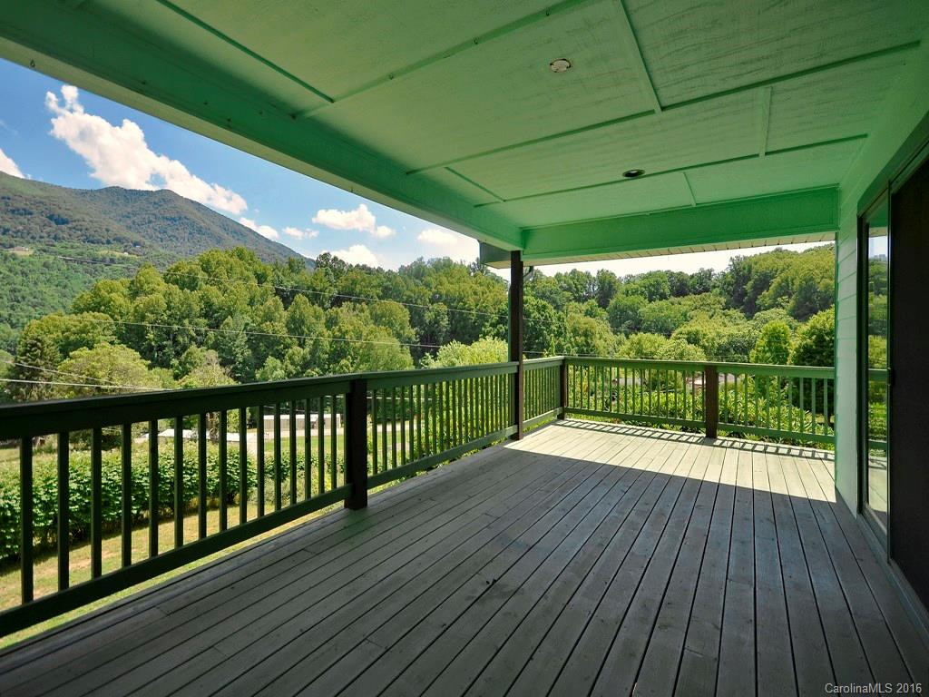 136 Curtis Drive - Photo 9