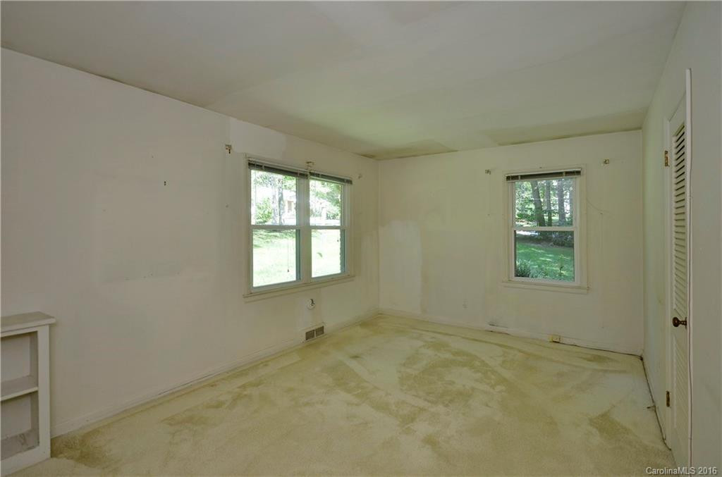 208 Appledore Avenue - Photo 11