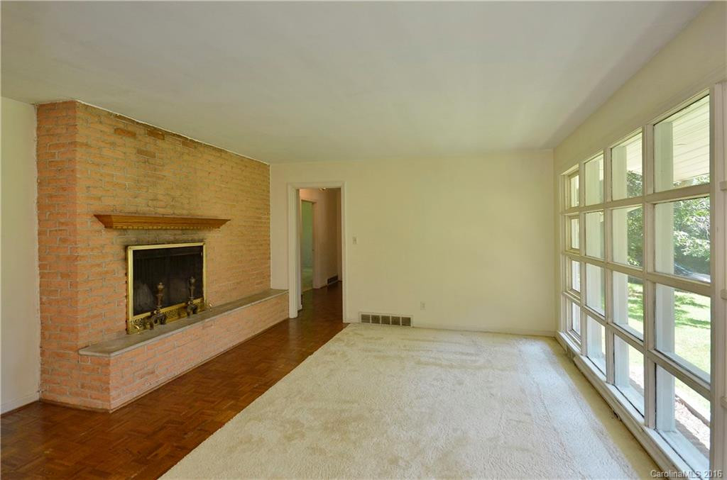 208 Appledore Avenue - Photo 4