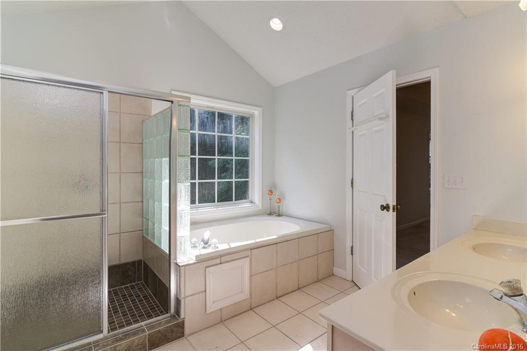 100 Cliffview Drive - Photo 18