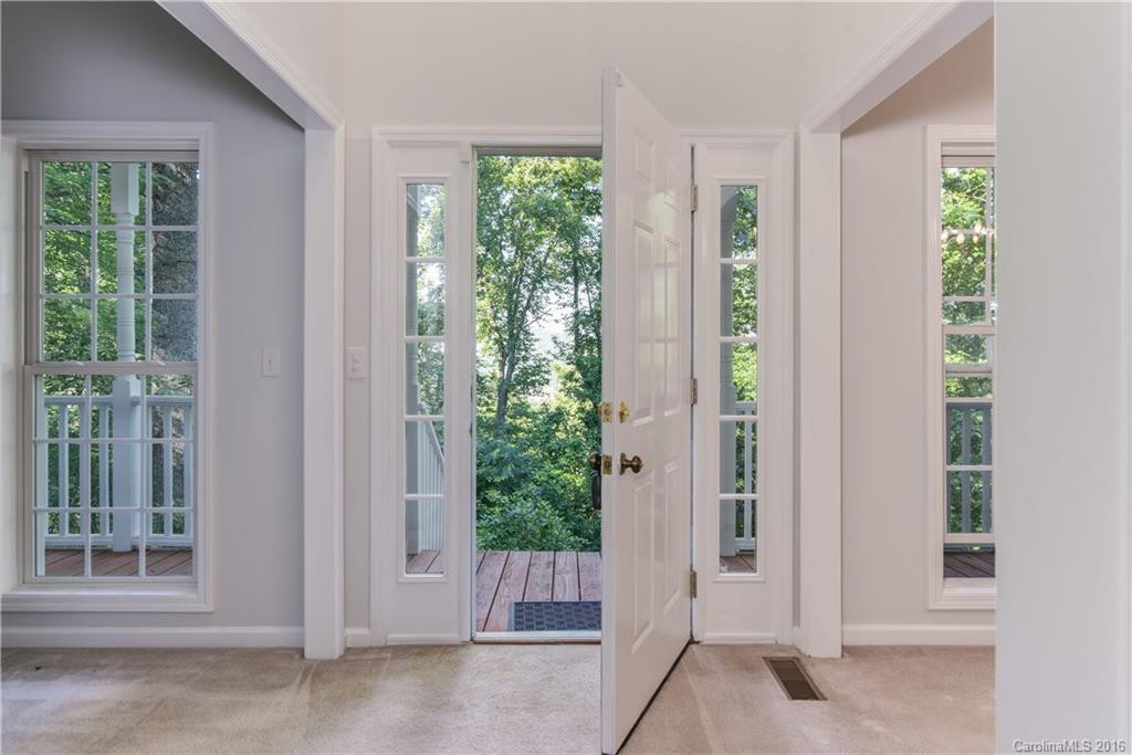 100 Cliffview Drive - Photo 5