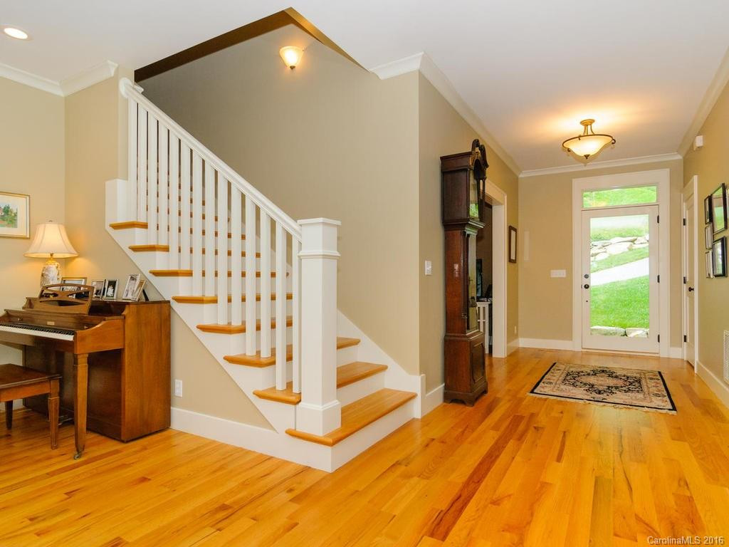 1039 High Vista Drive - Photo 2