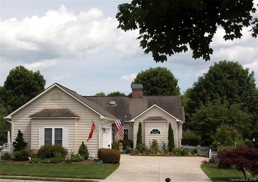 276 Cambridge Drive #61R