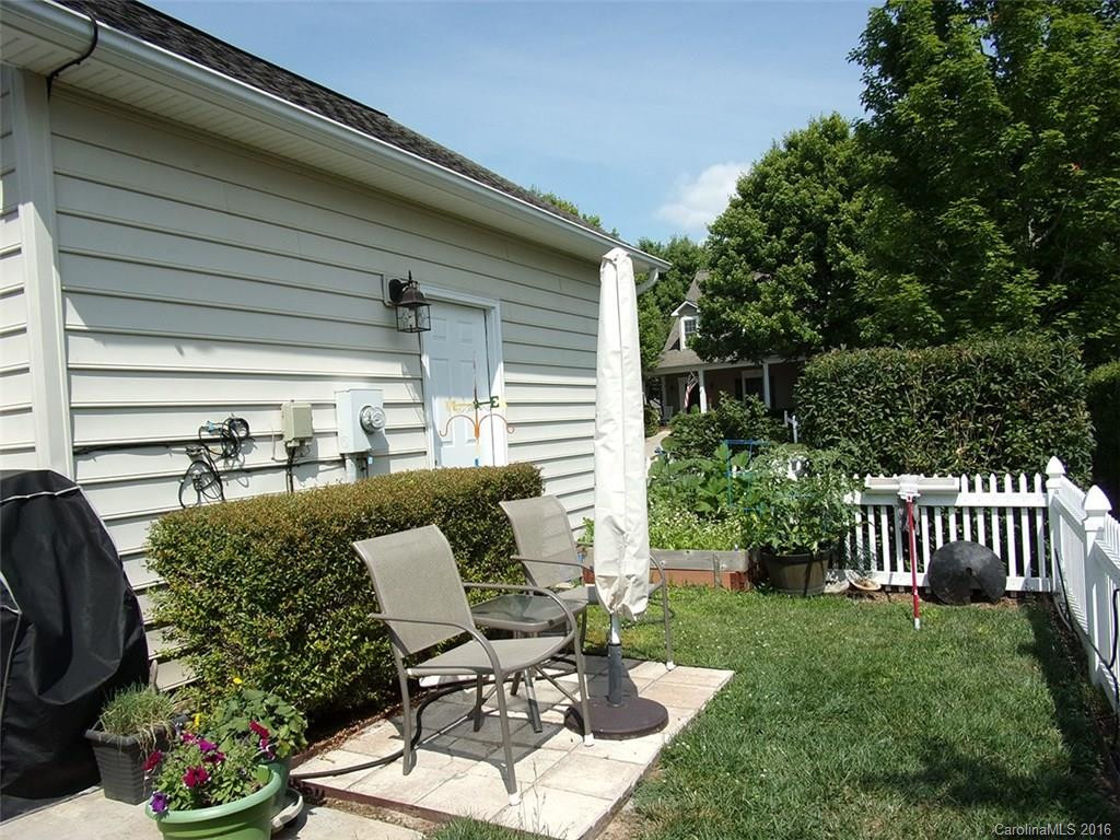 276 Cambridge Drive #61R - Photo 15
