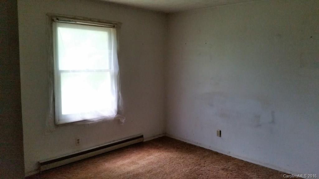 226 Salisbury Road - Photo 7