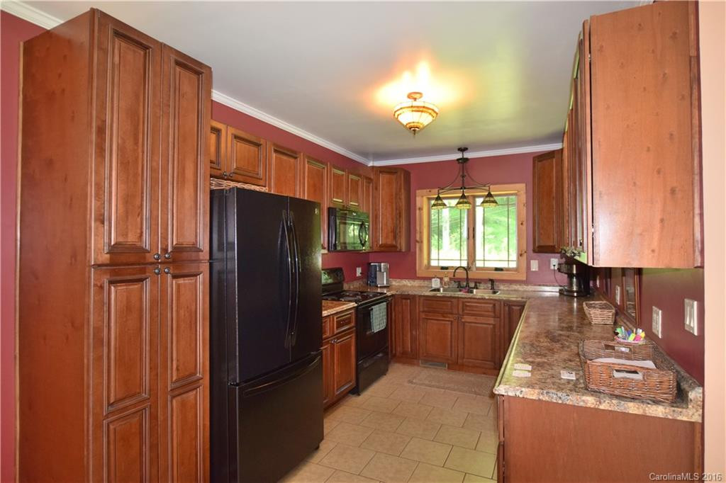 488 Roaring Fork Road - Photo 2
