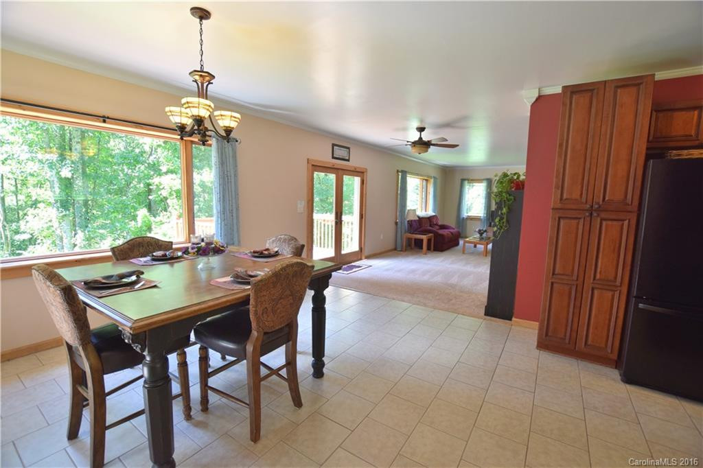 488 Roaring Fork Road - Photo 4