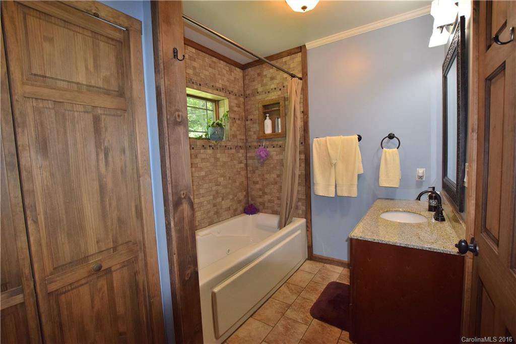 488 Roaring Fork Road - Photo 9