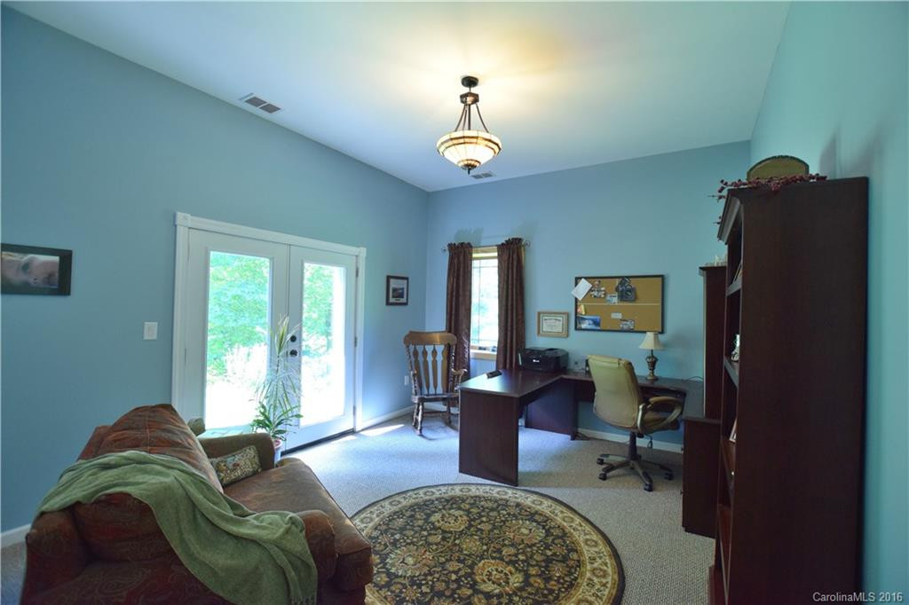 488 Roaring Fork Road - Photo 10