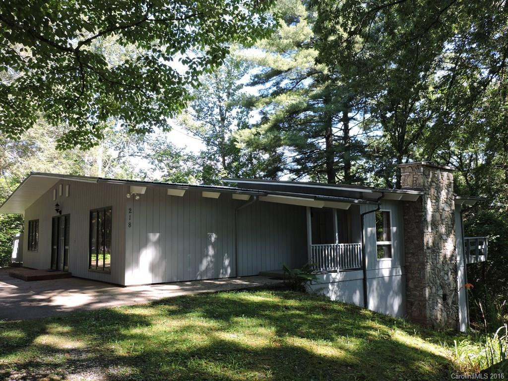 218 Woodside Circle
