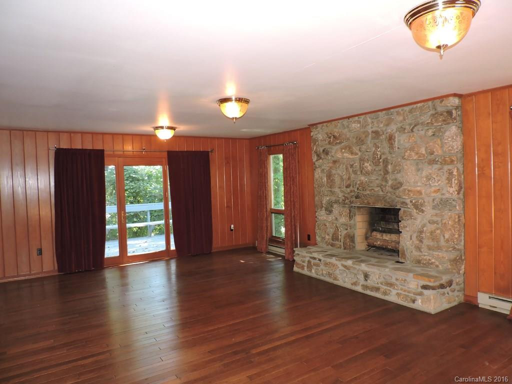 218 Woodside Circle - Photo 2