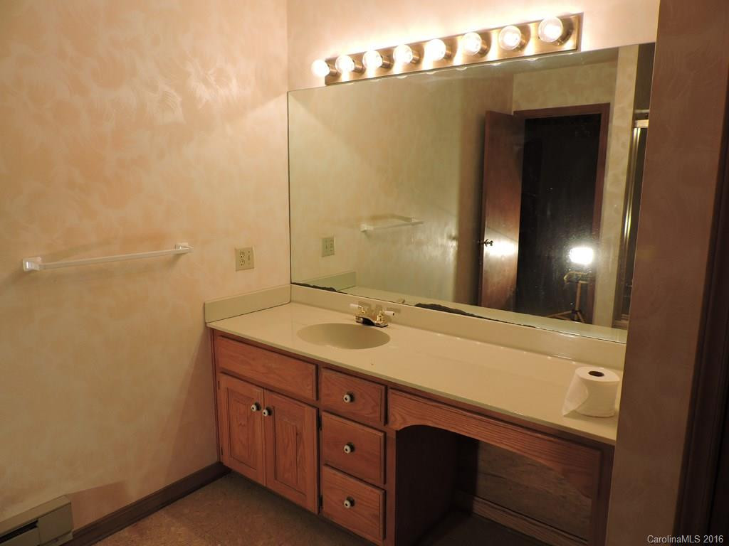 218 Woodside Circle - Photo 12