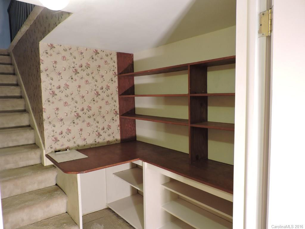 218 Woodside Circle - Photo 17