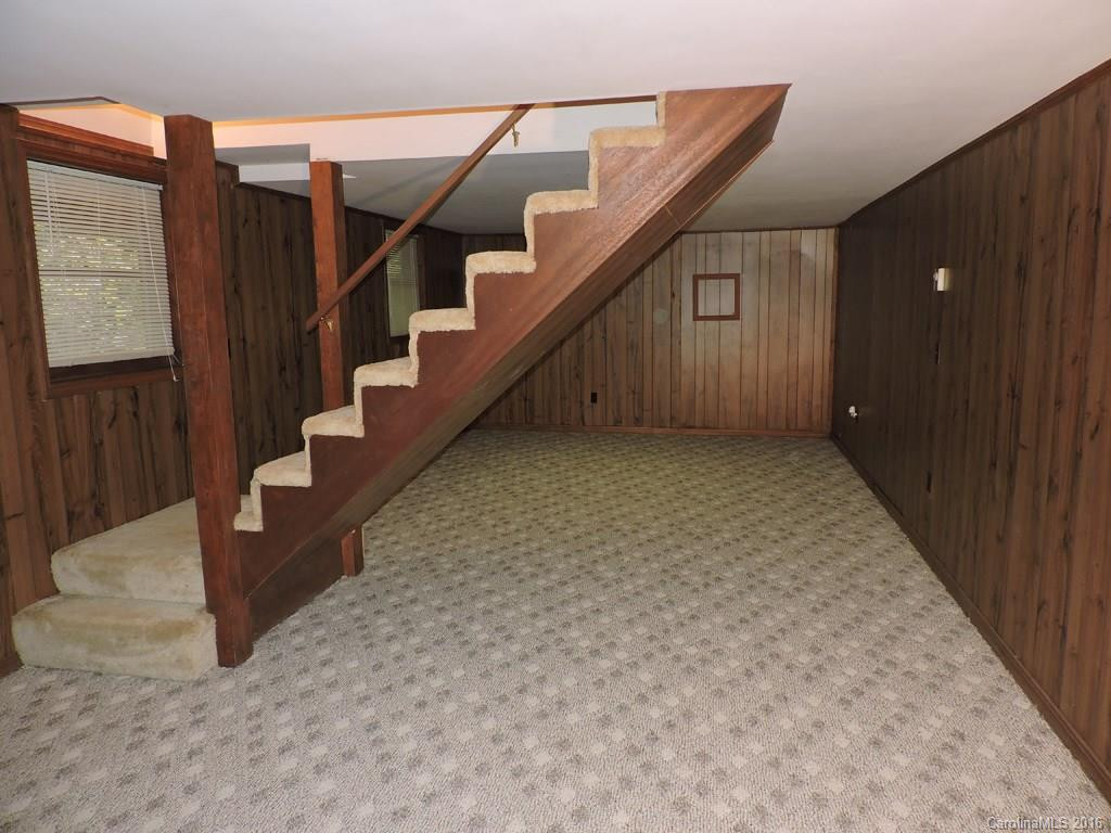 218 Woodside Circle - Photo 19