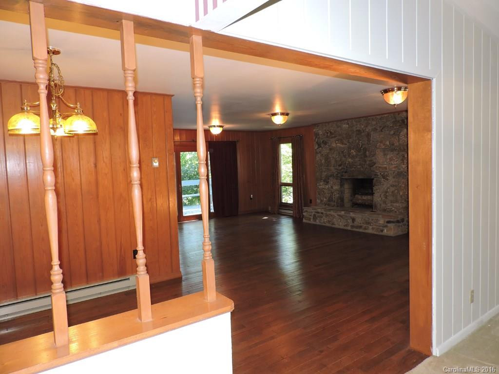 218 Woodside Circle - Photo 4