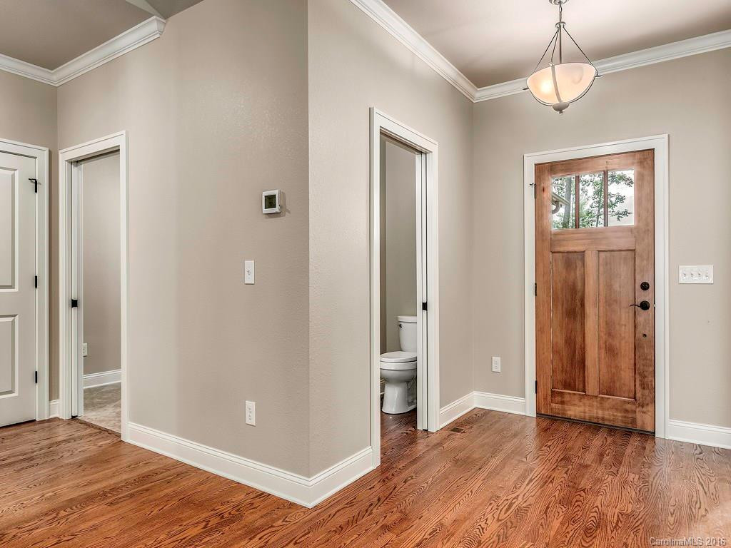 178 Sapphire Place - Photo 2