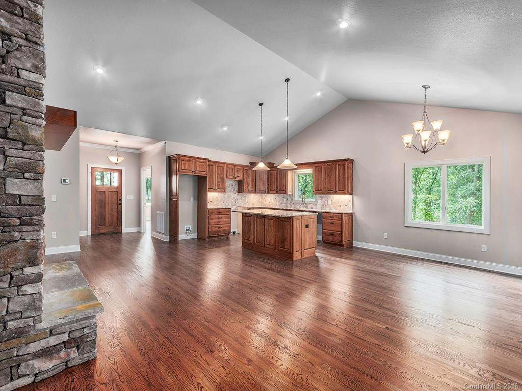 178 Sapphire Place - Photo 3