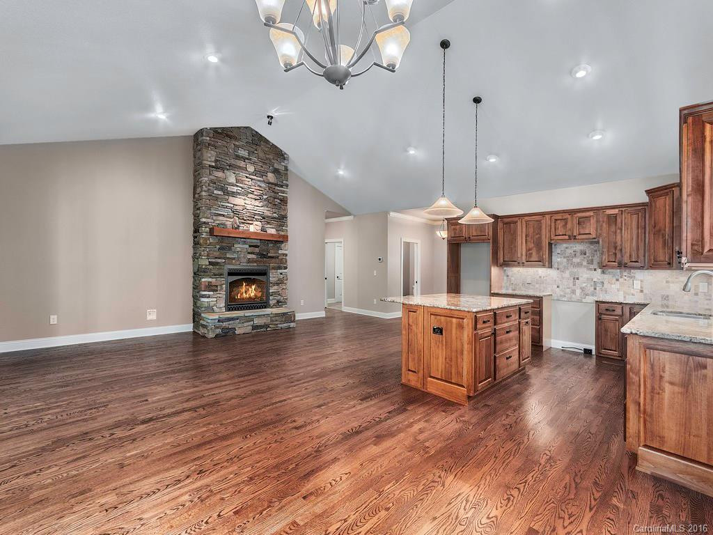 178 Sapphire Place - Photo 4