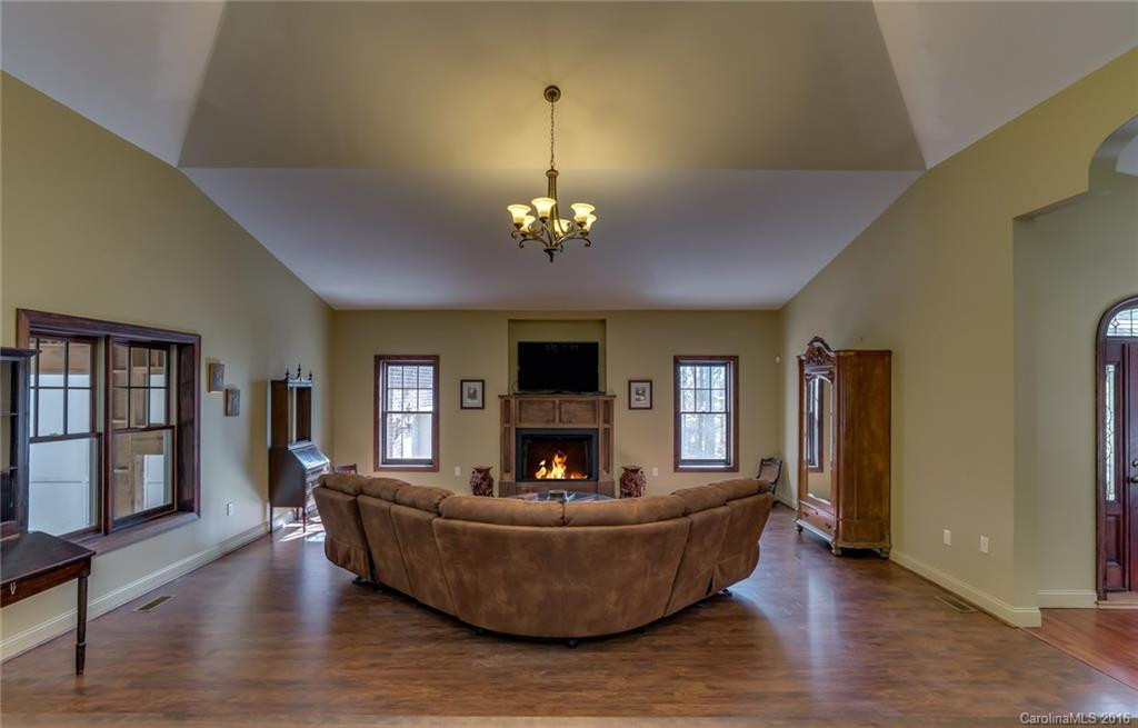 903 Rockwood Lane - Photo 5