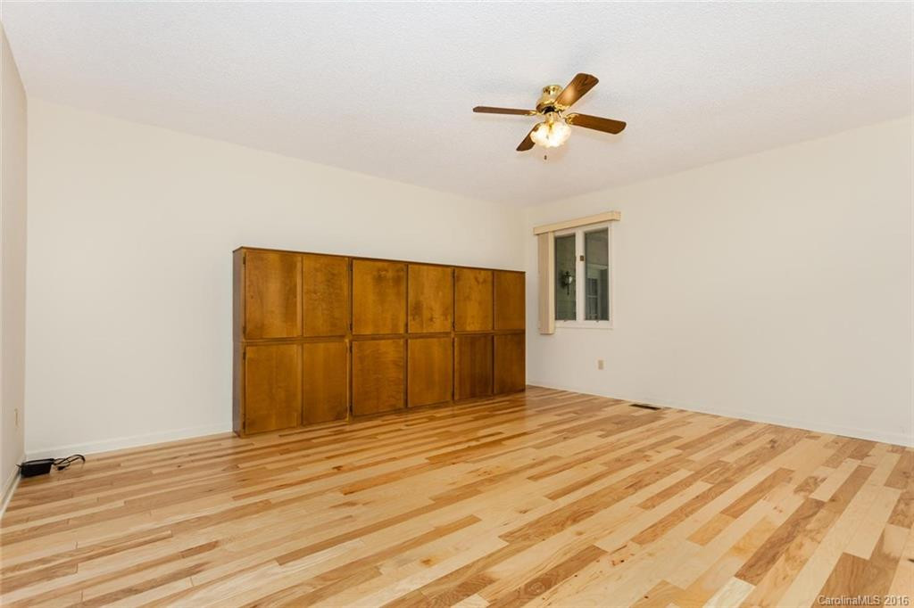 105 Roasted Chestnut Trail - Photo 11